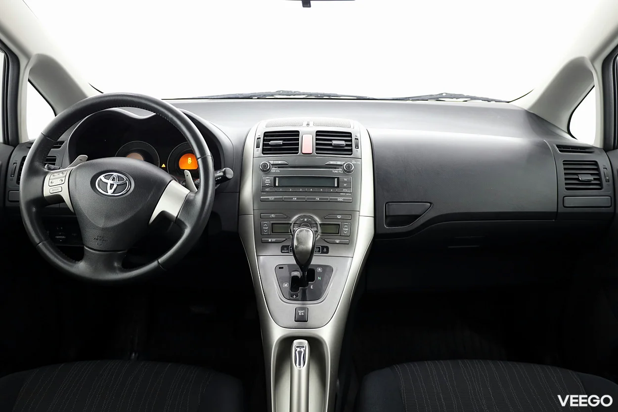 Toyota Auris 1.6 91kW