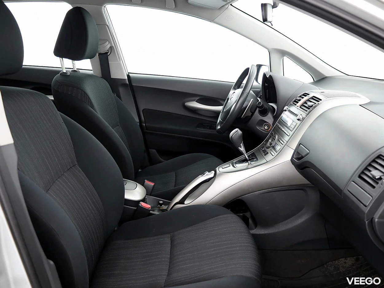 Toyota Auris 1.6 91kW