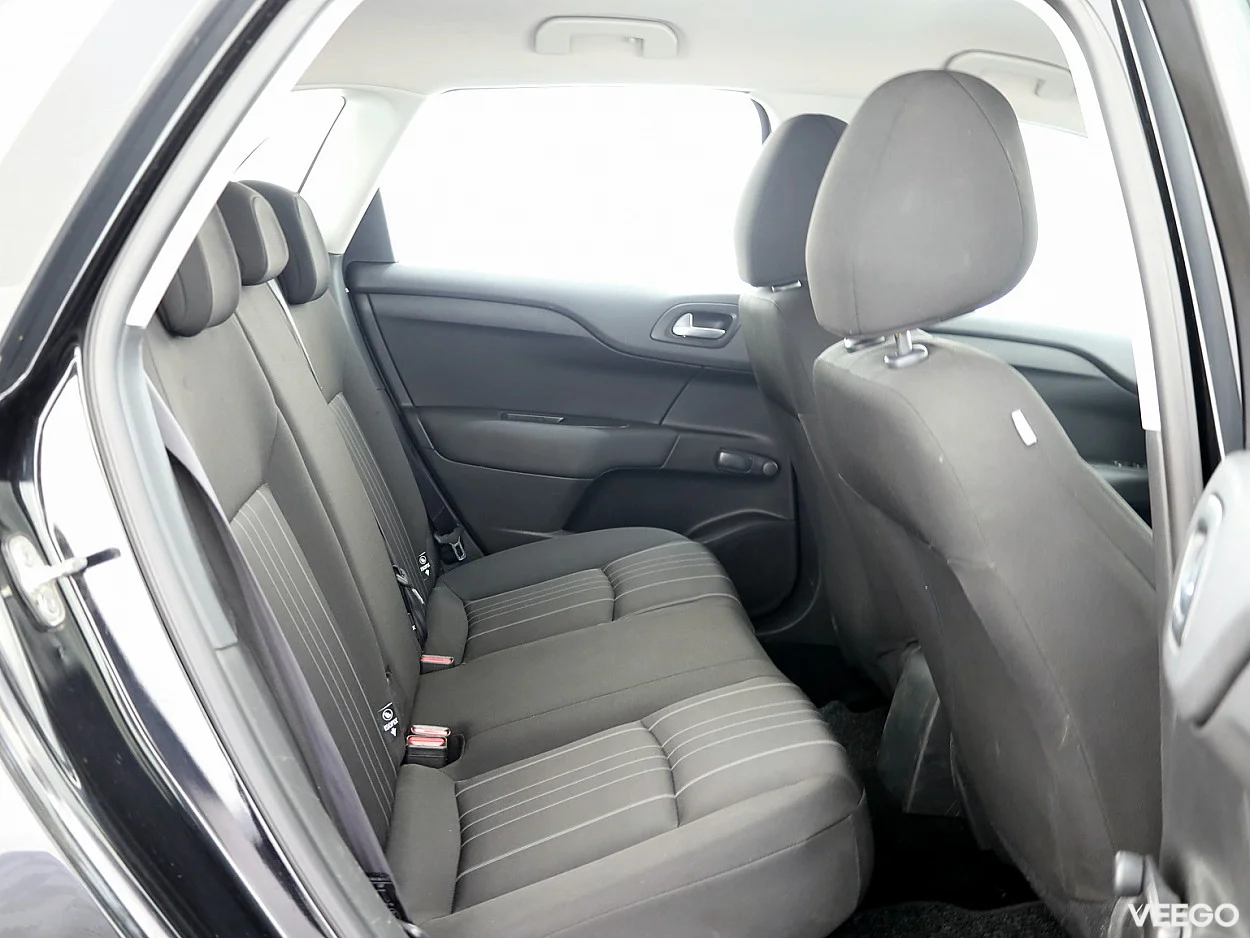 Citroen C4 1.4 70kW