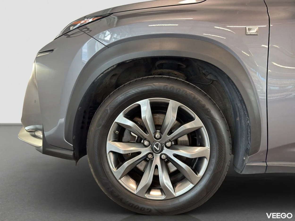 Lexus NX 300h 114kW