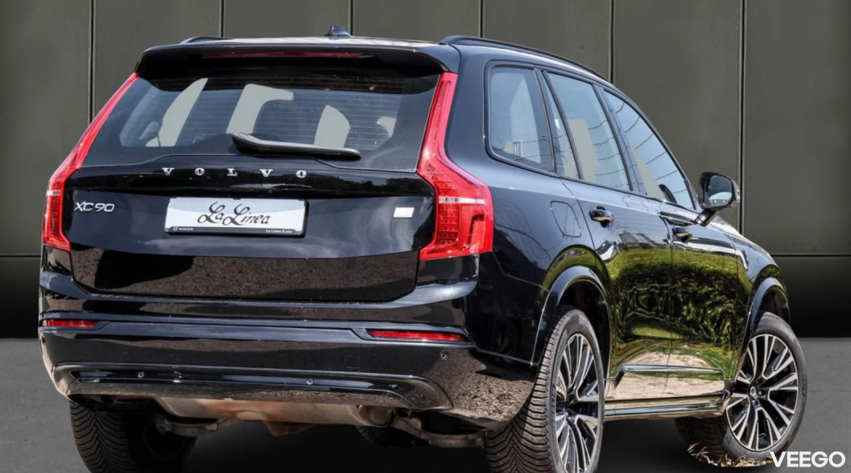 Volvo XC90 - 2 335kW