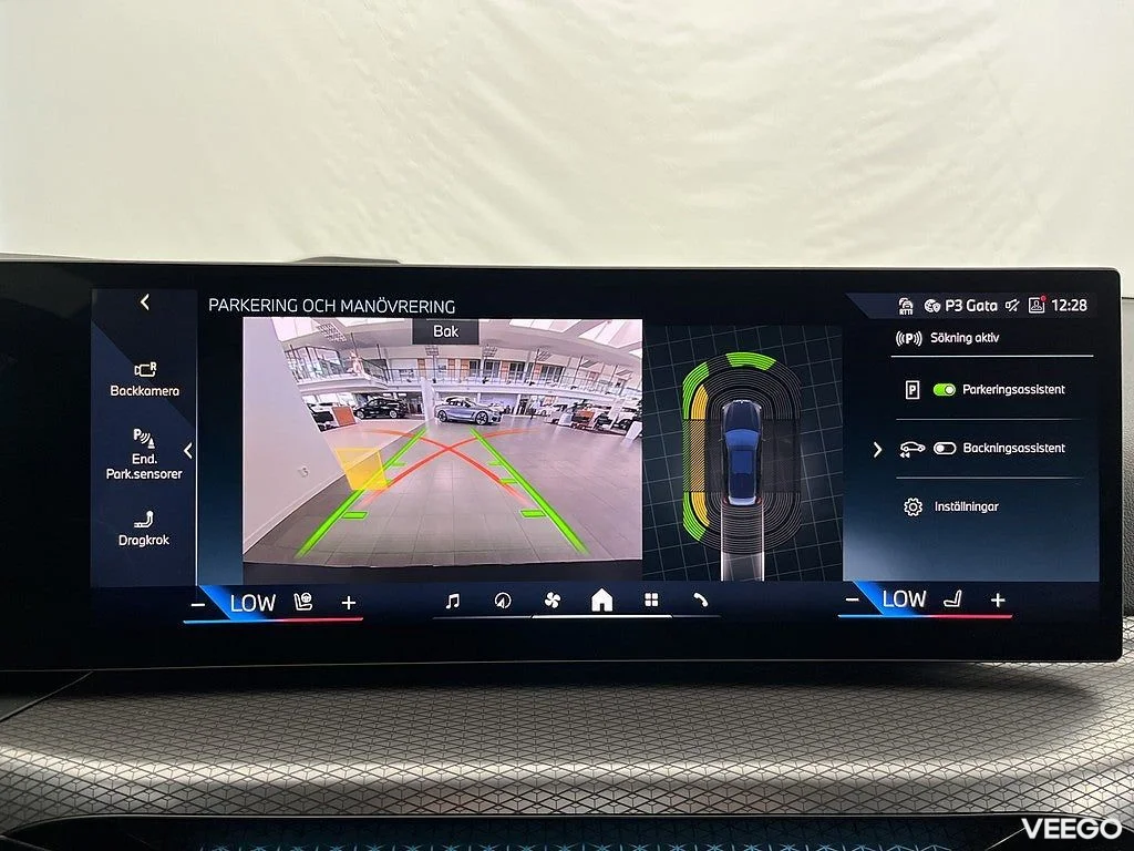 BMW 330 xDrive Touring M Sport Pro Drag Rattvärme Park Assist 0kW