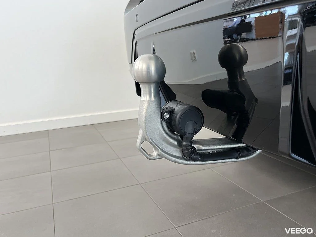 BMW 330 xDrive Touring M Sport Pro Drag Rattvärme Park Assist 0kW
