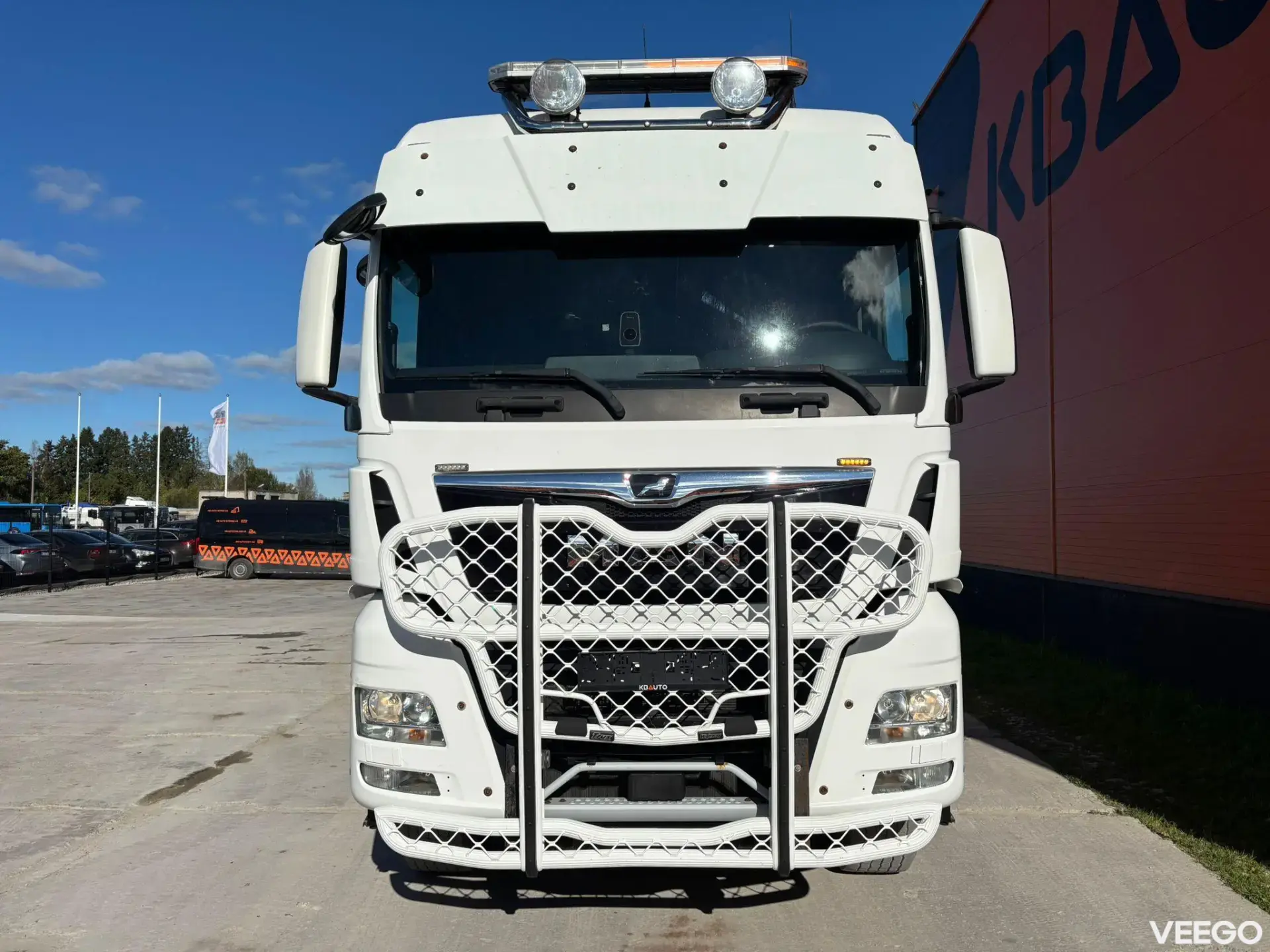 MAN TGX FULL STEEL / INTARDER / BOX L=4667 mm  471kW