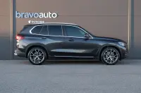 BMW X5 xDrive30d MHEV 3 210kW thumbnail