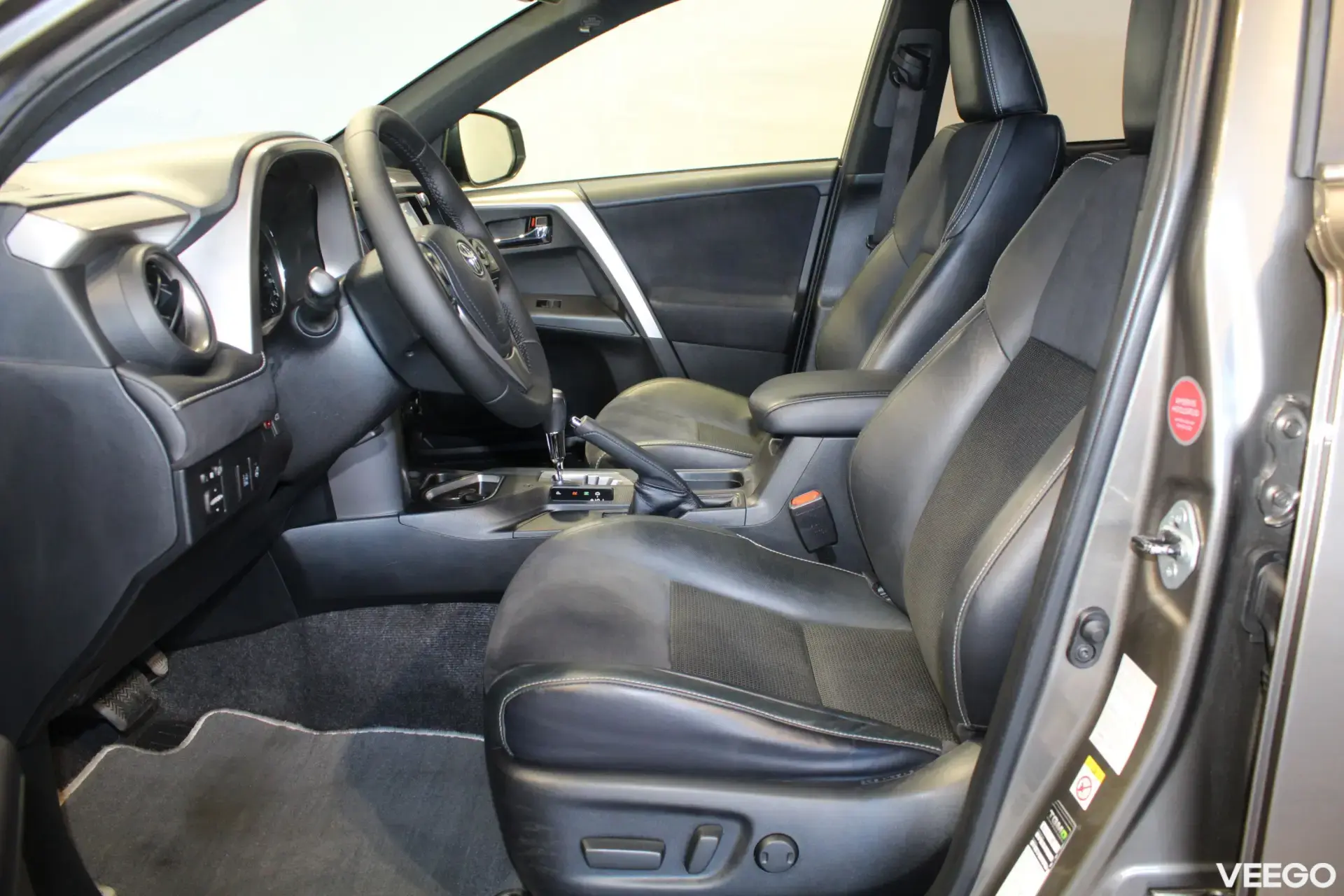 Toyota RAV4 Style 2.5 114kW