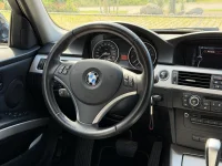BMW 330 3.0 200kW thumbnail