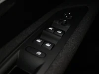 Peugeot 3008 1.2 96kW thumbnail