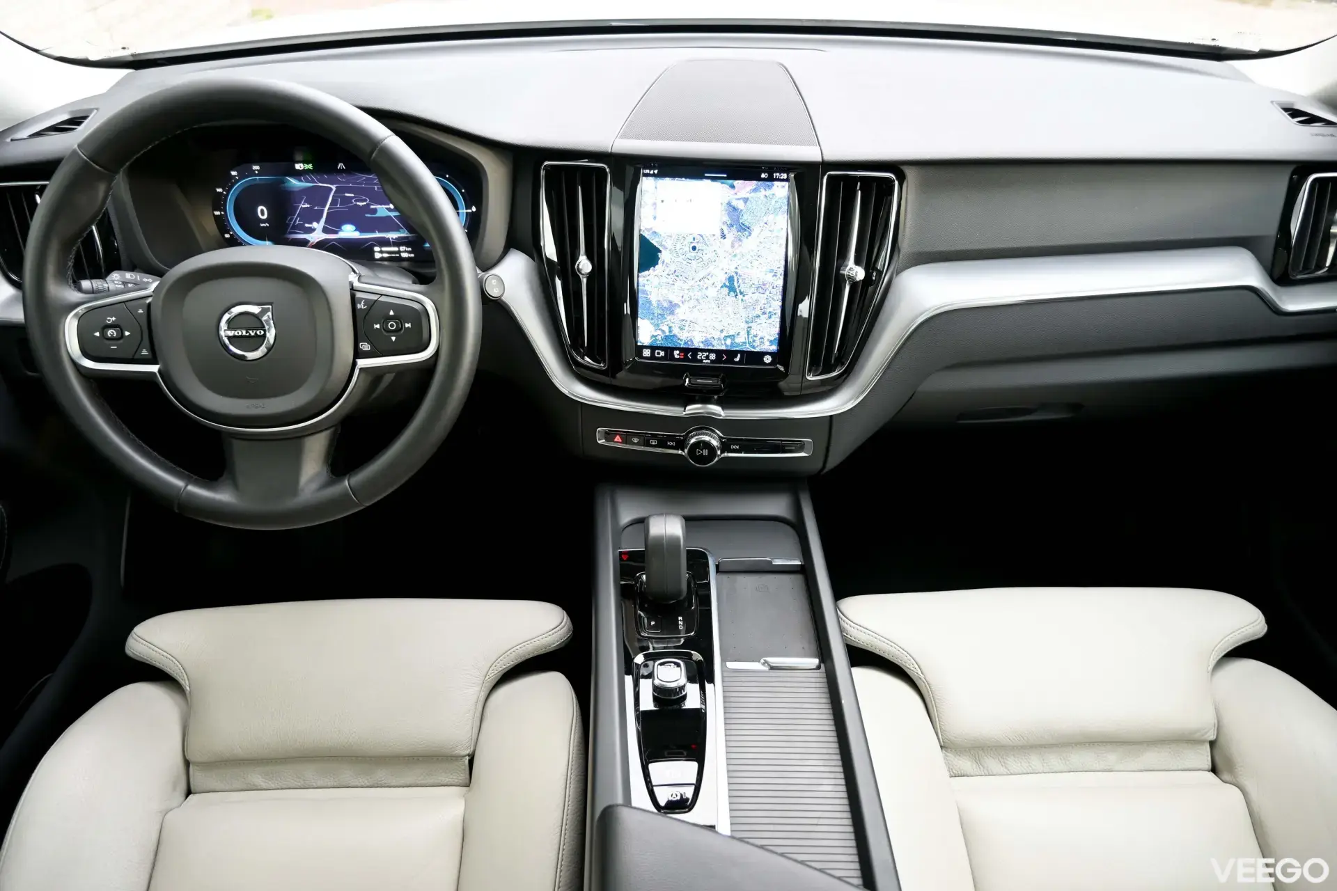 Volvo XC60 AWD RECHARGE INSCRIPTION INTELLI SAFE 2 293kW