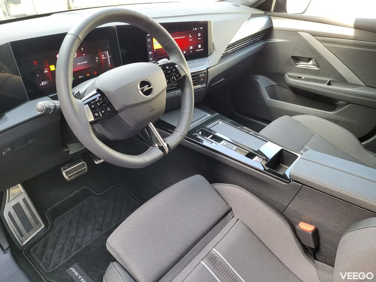 Opel Astra 1.2 96kW