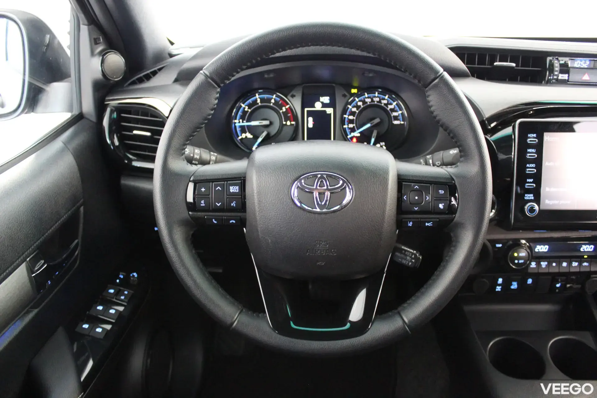 Toyota Hilux Infincible 2.8 150kW