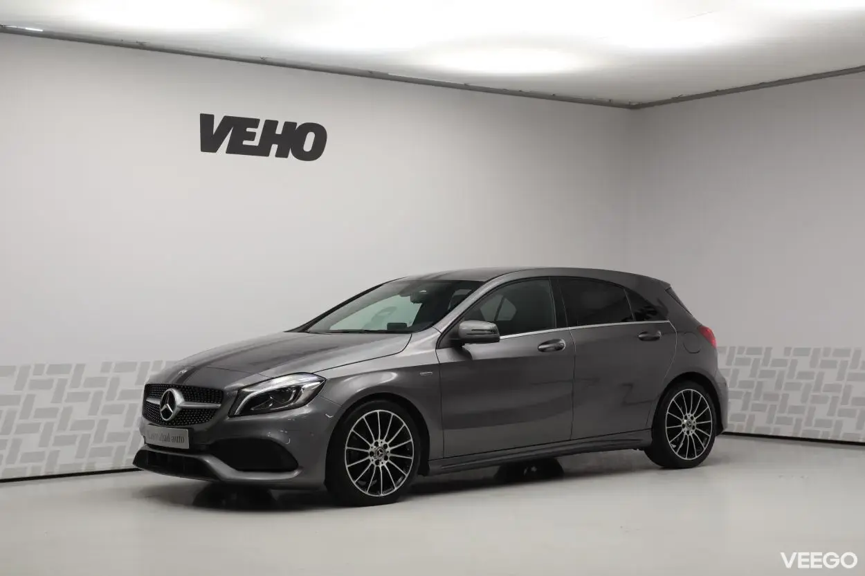 Mercedes-Benz A180 AMG 1.6 90kW