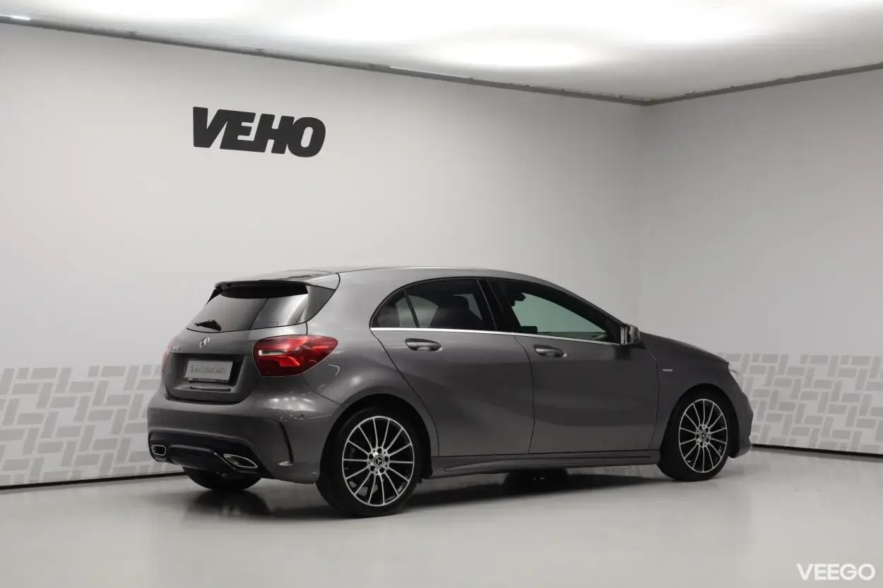 Mercedes-Benz A180 AMG 1.6 90kW