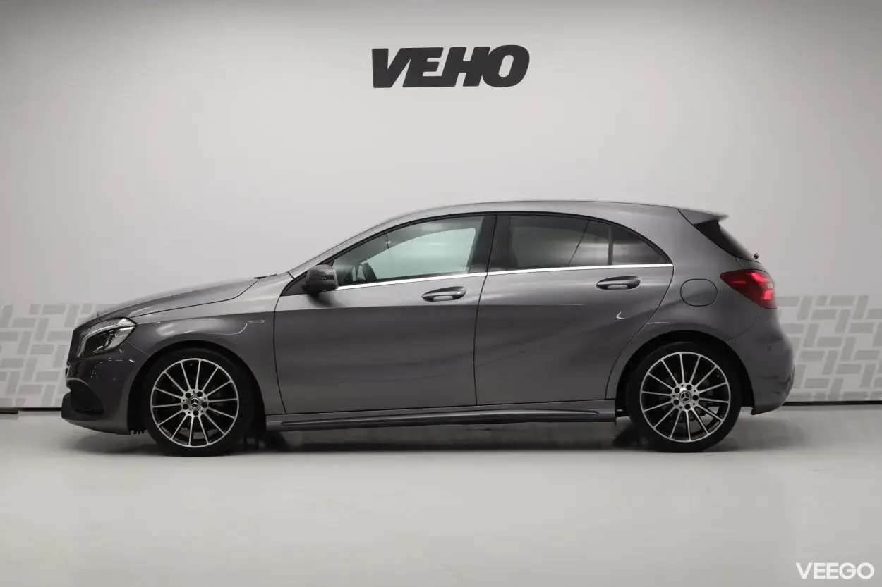 Mercedes-Benz A180 AMG 1.6 90kW
