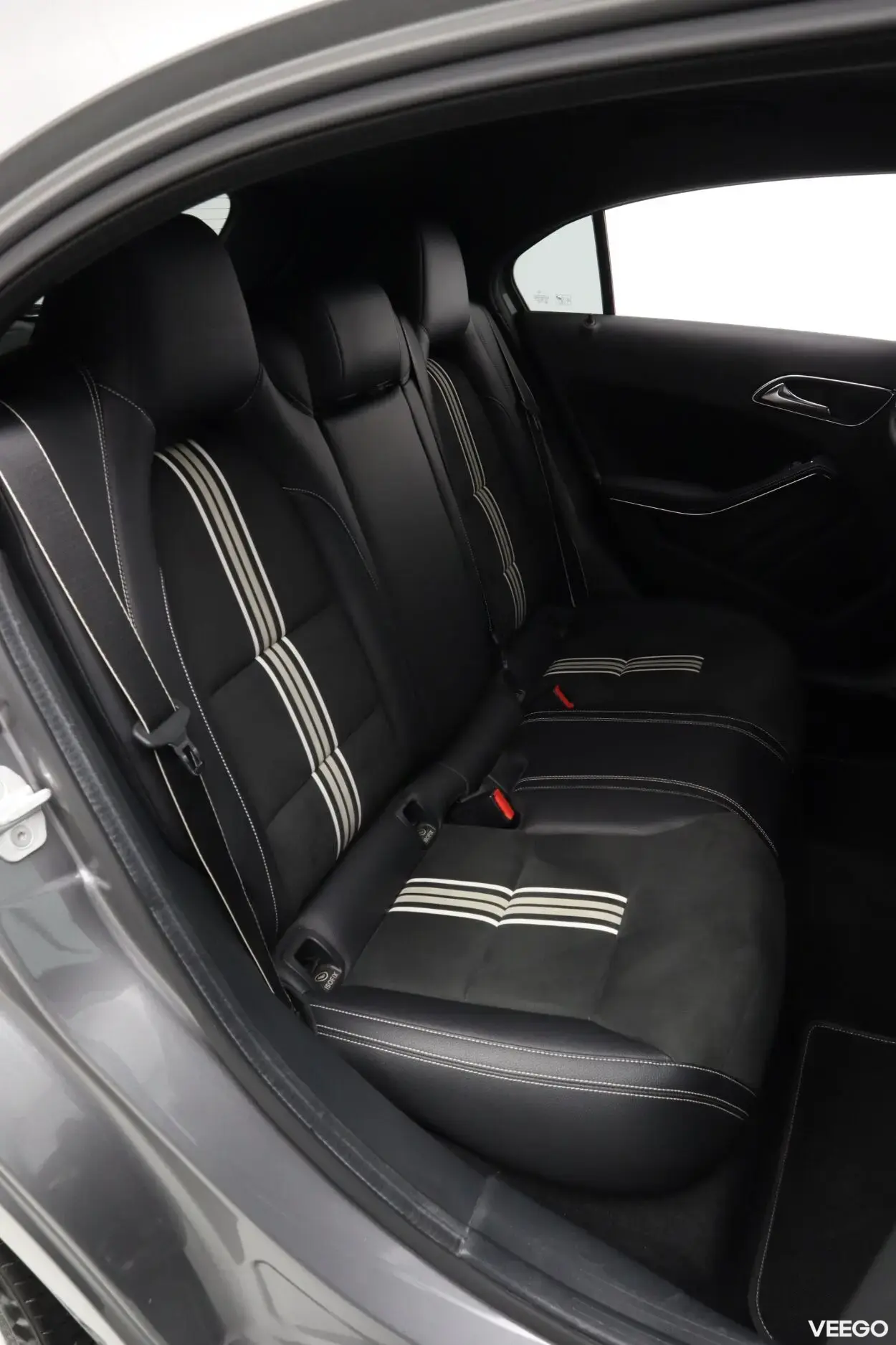 Mercedes-Benz A180 AMG 1.6 90kW