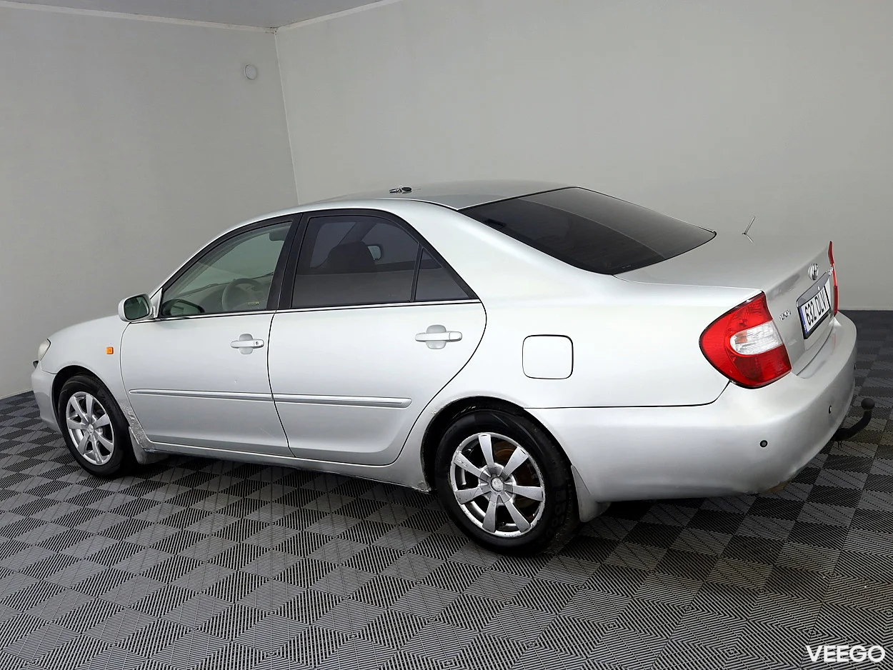 Toyota Camry 2.4 112kW