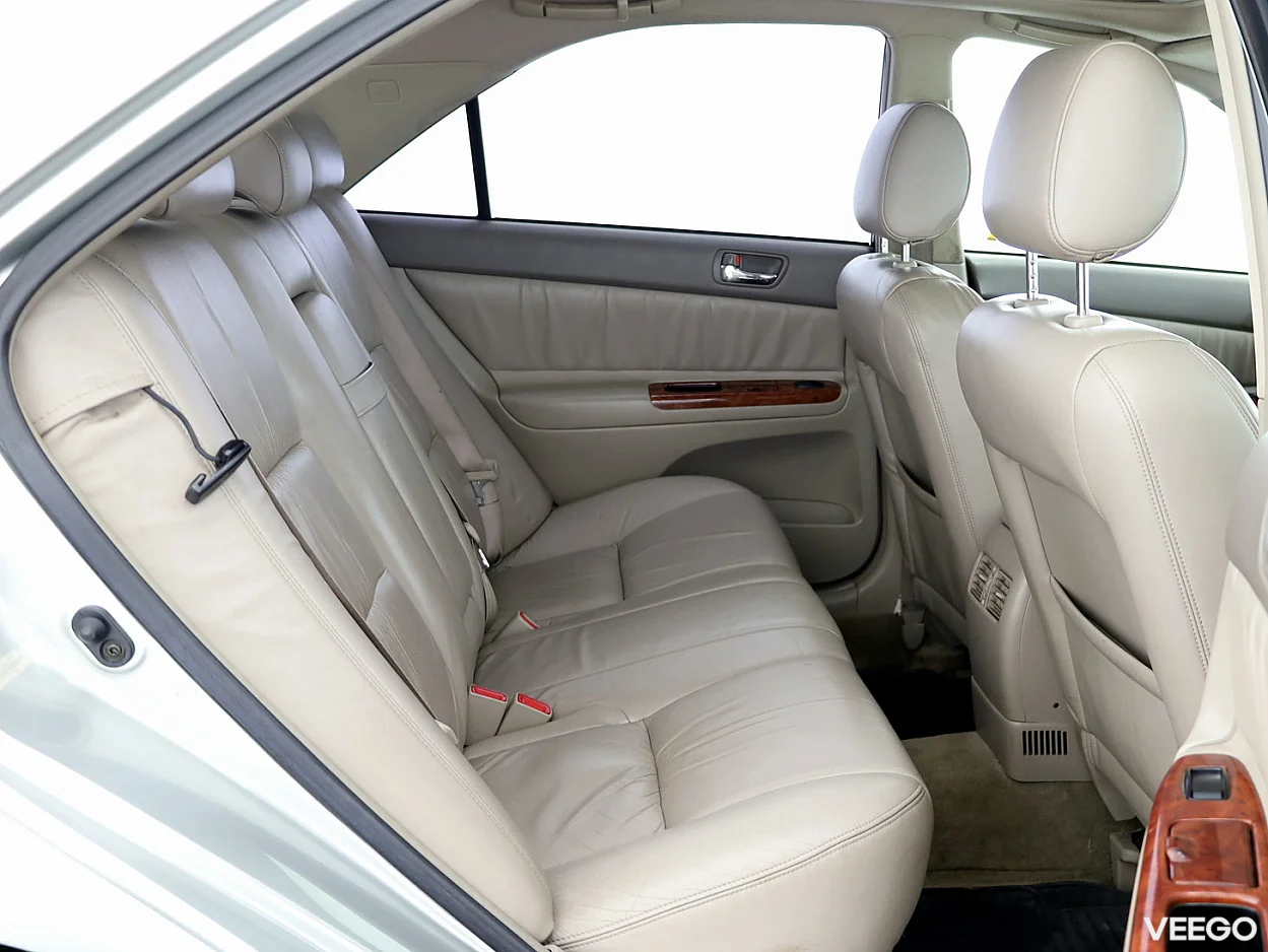 Toyota Camry 2.4 112kW
