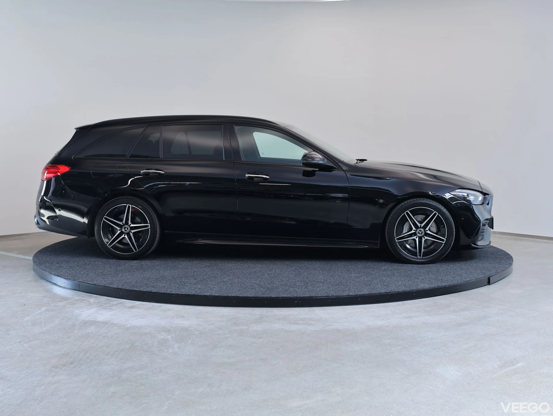 Mercedes-Benz C200 d AMG Night-Package 2 120kW