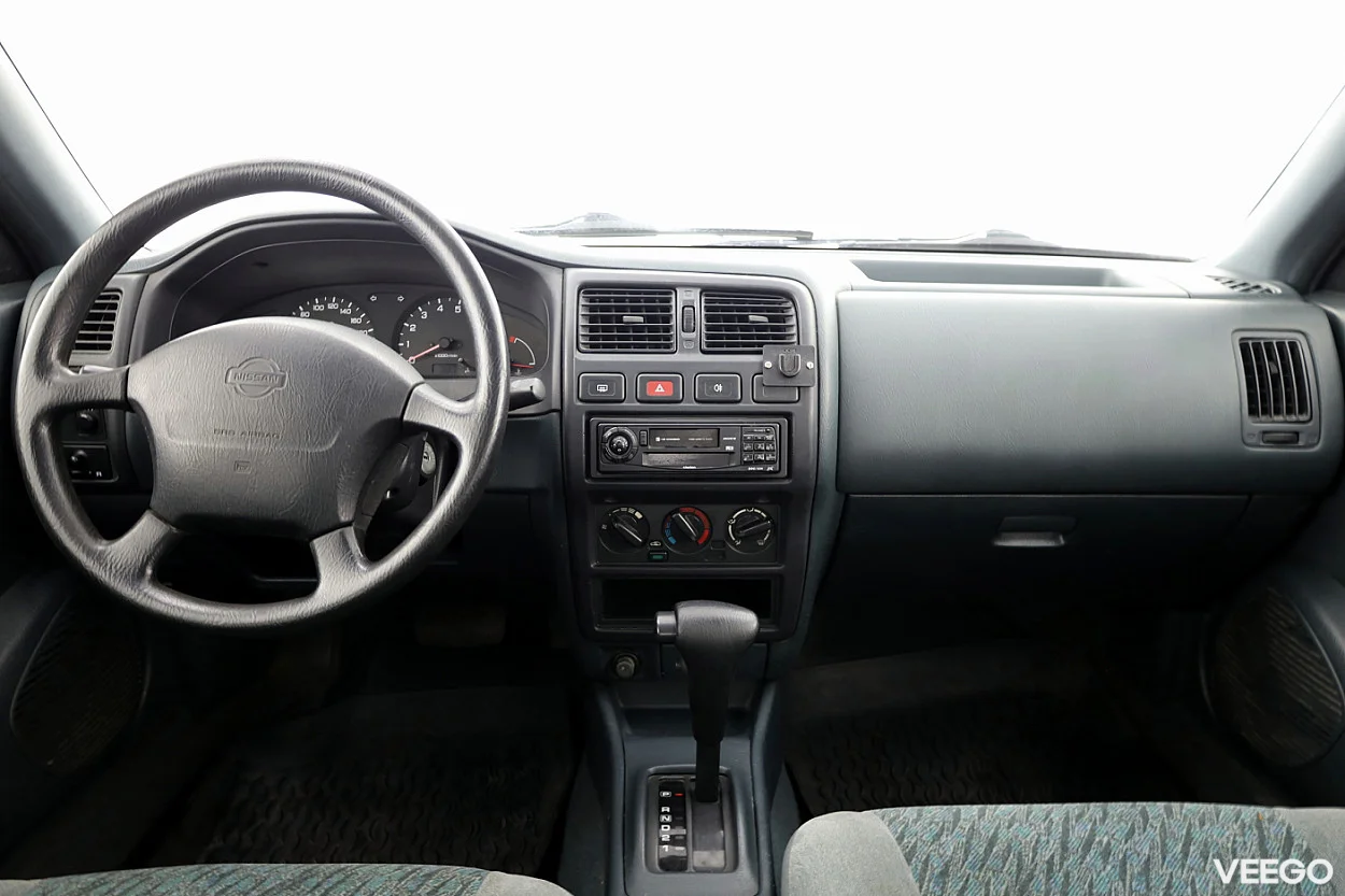 Nissan Almera 1.6 73kW