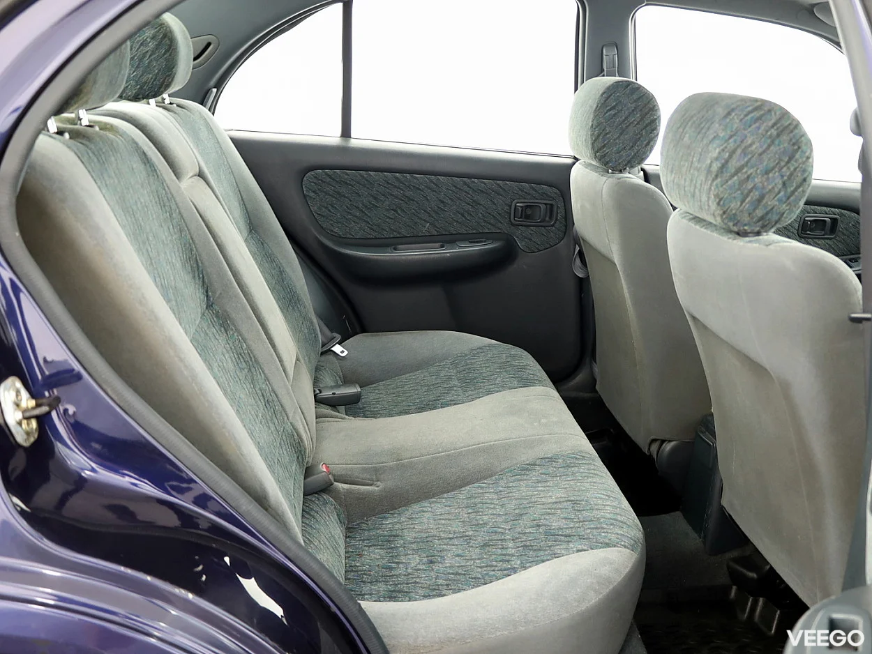 Nissan Almera 1.6 73kW