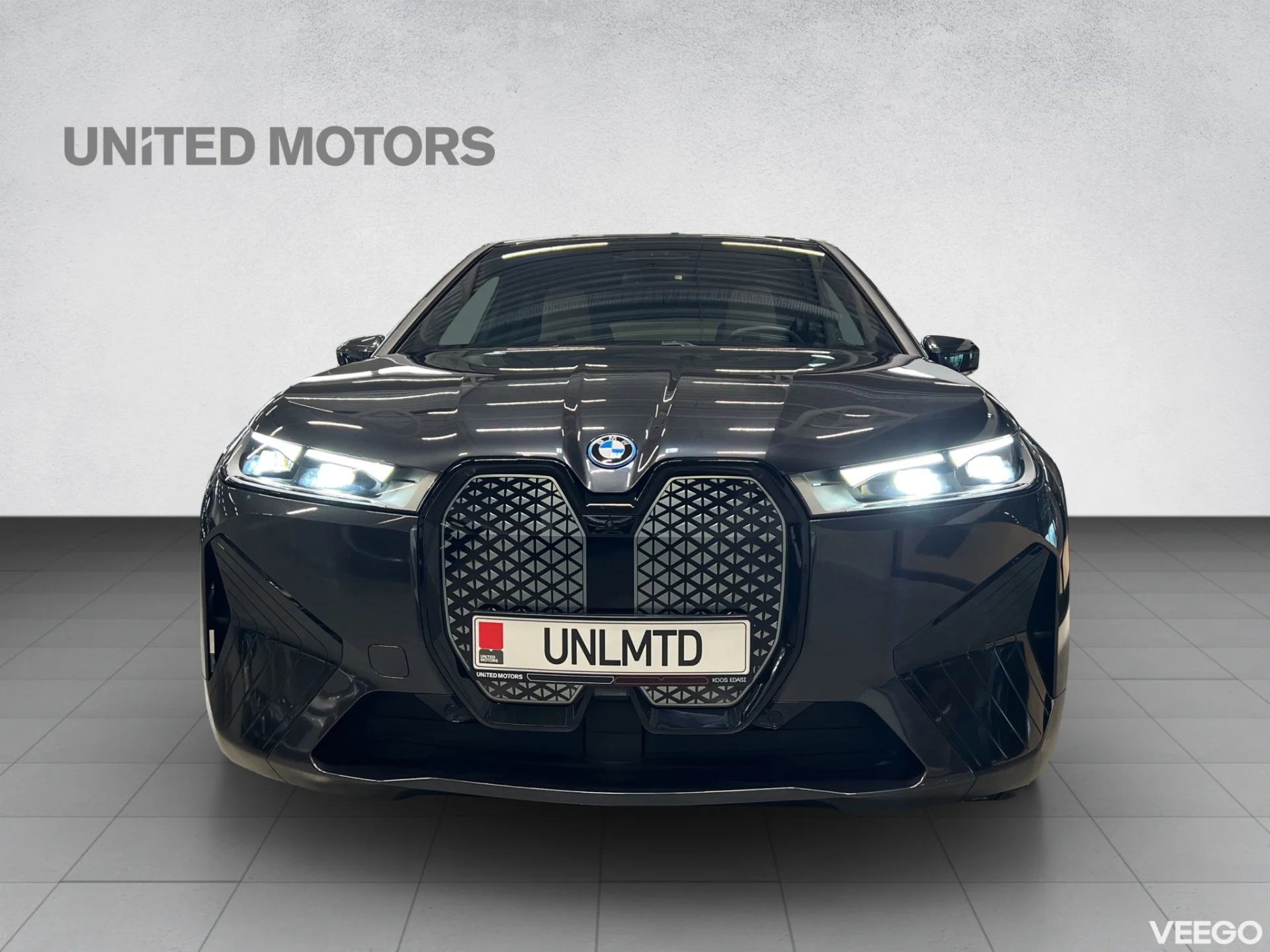 BMW iX Sportpakett 240kW