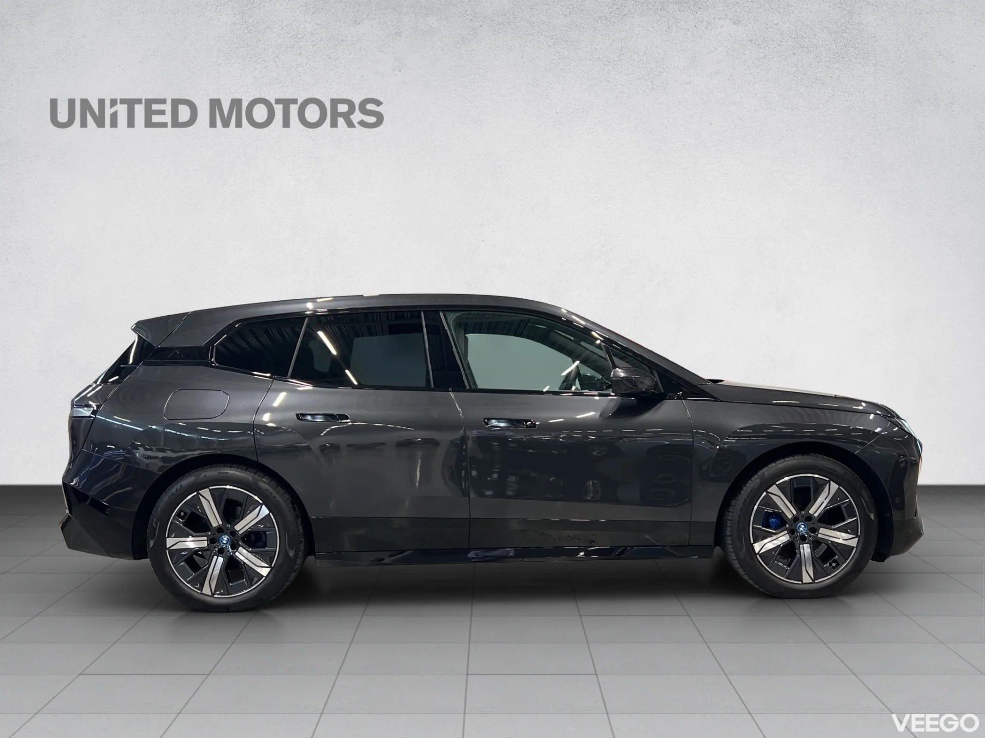 BMW iX Sportpakett 240kW