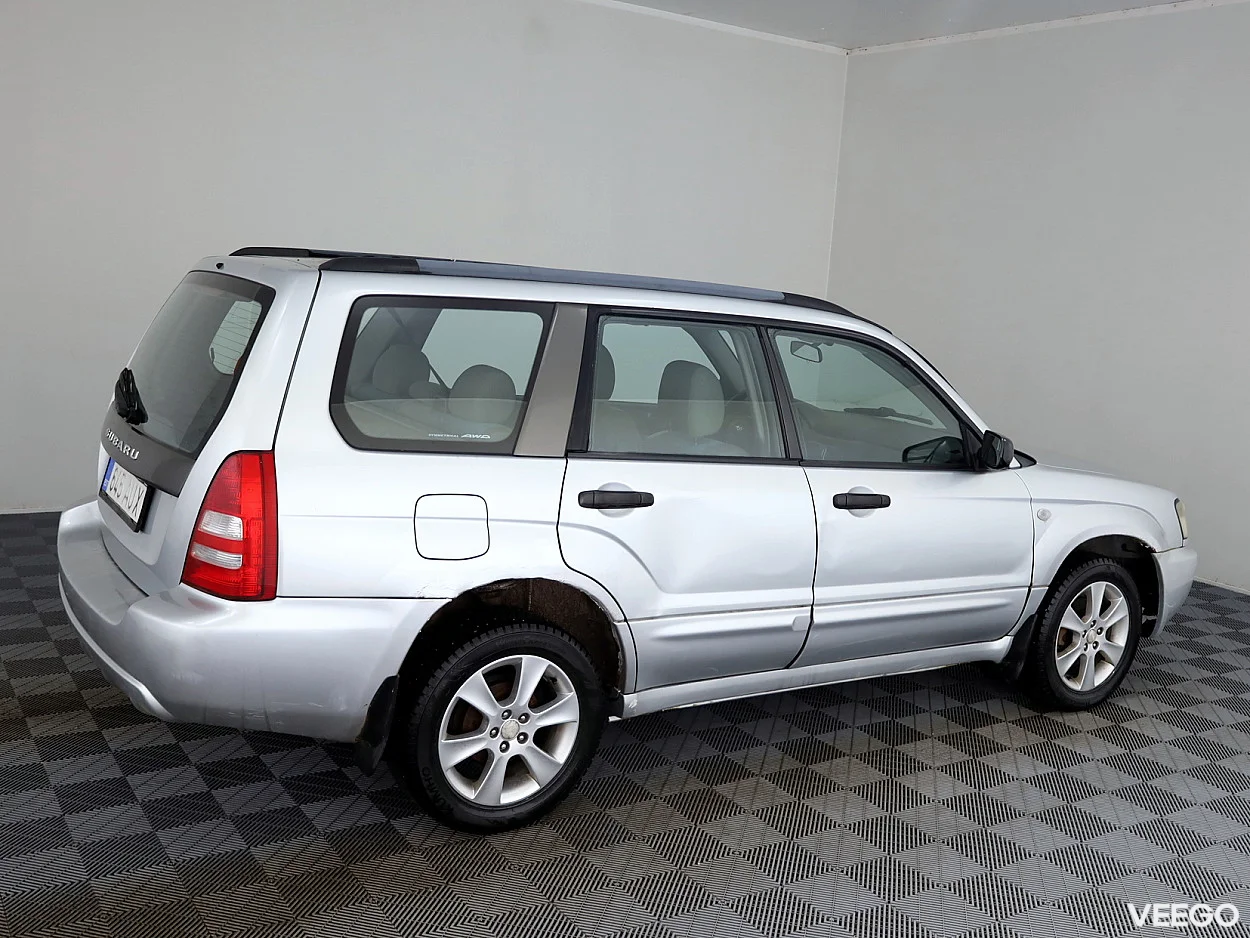 Subaru Forester 2.0 93kW