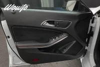 Mercedes-Benz CLA 180 7G-DCT 122HK AMG /Pano /B-Kamera 90kW