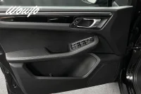 Porsche Macan S Diesel PDK 258HK /Pano /Drag /Värmare 190kW