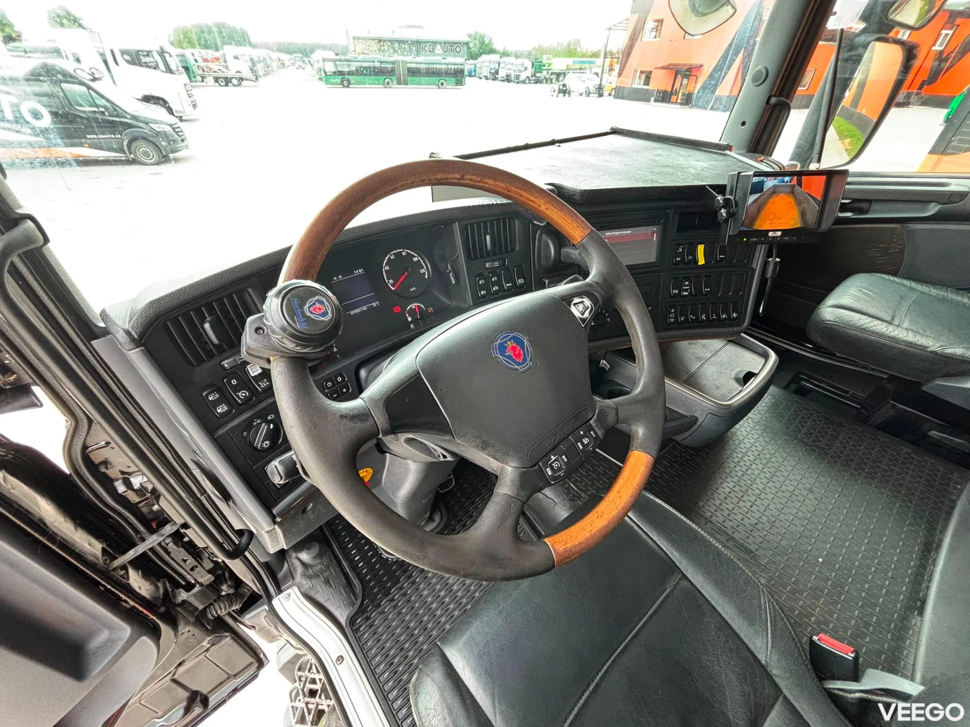 Scania R730 RETARDER / BOX L=6073 mm 730kW