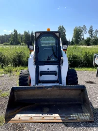 Bobcat S300 LIKE NEW 60kW thumbnail