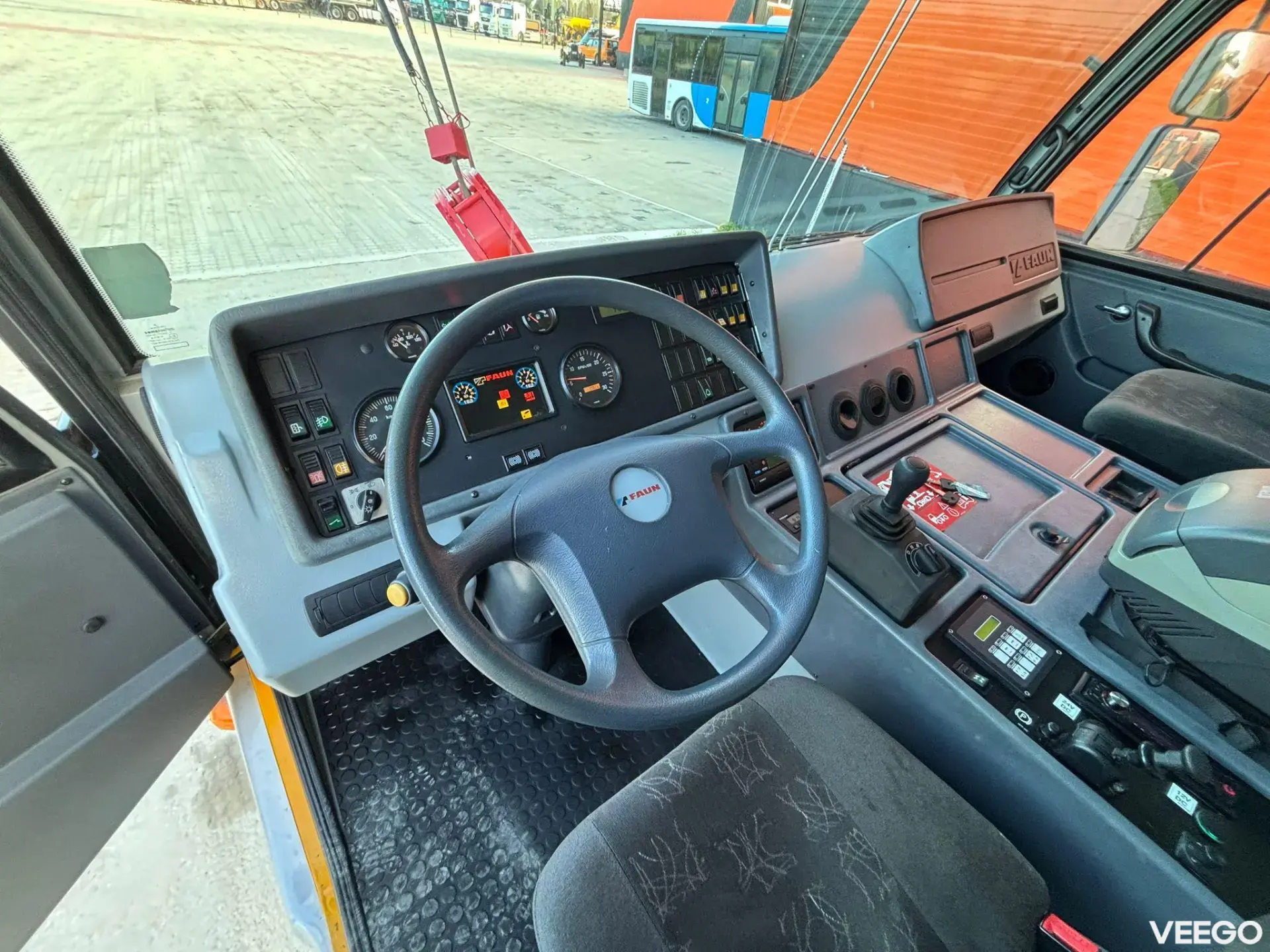 Tadano Faun ATF 110G-5 110 ton / MAIN BOOM 53 m / MOST ENGINE HOURS FROM IDLE / GOOD WORKING CONDITION 390kW