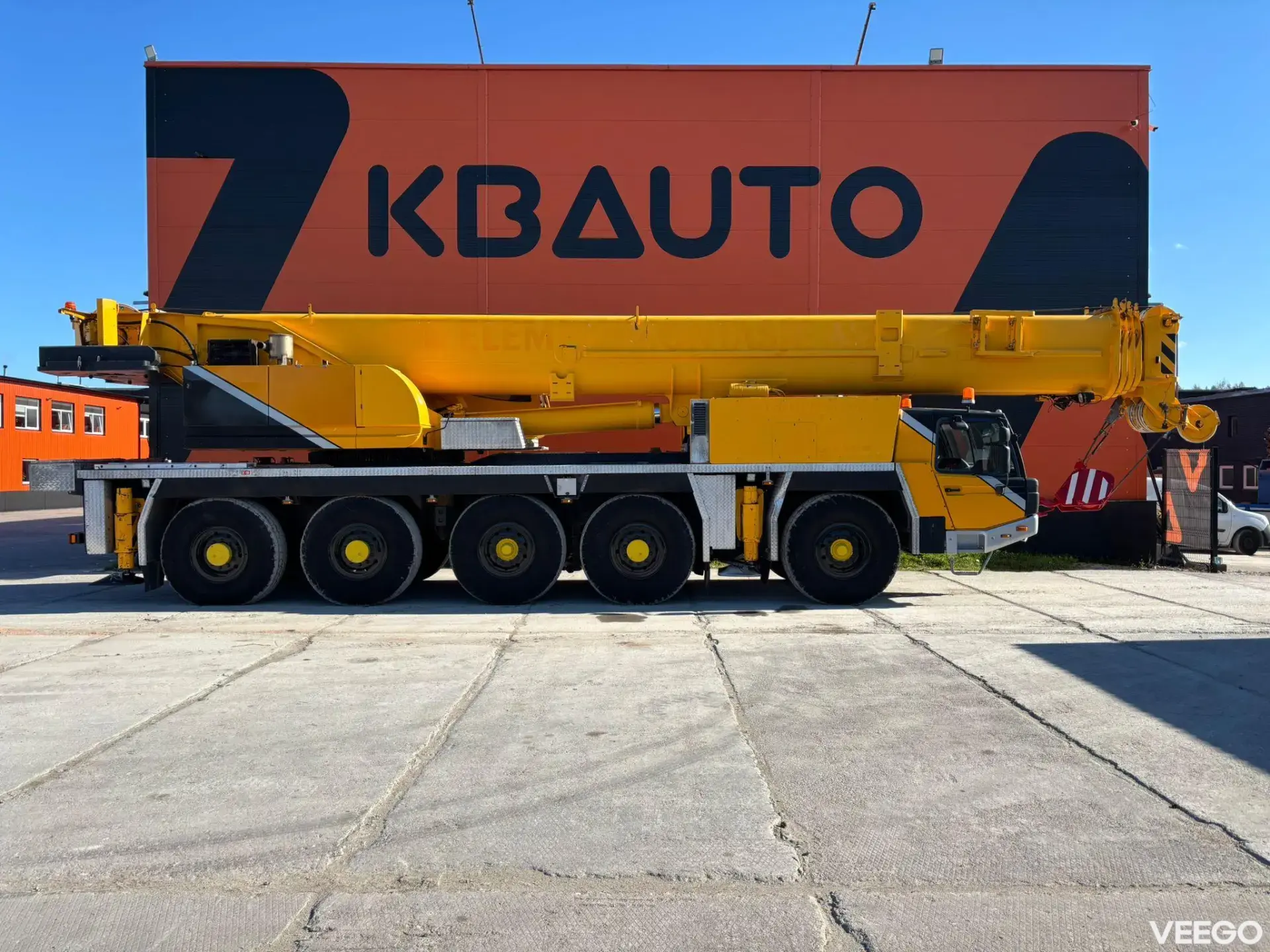 Tadano Faun ATF 110G-5 110 ton / MAIN BOOM 53 m / MOST ENGINE HOURS FROM IDLE / GOOD WORKING CONDITION 390kW