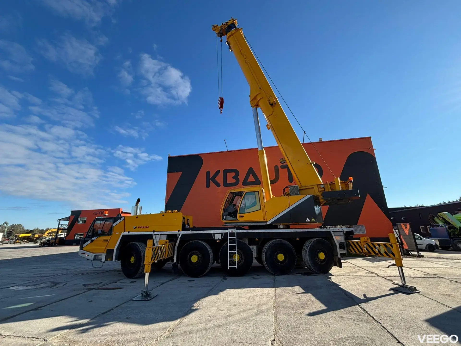 Tadano Faun ATF 110G-5 110 ton / MAIN BOOM 53 m / MOST ENGINE HOURS FROM IDLE / GOOD WORKING CONDITION 390kW