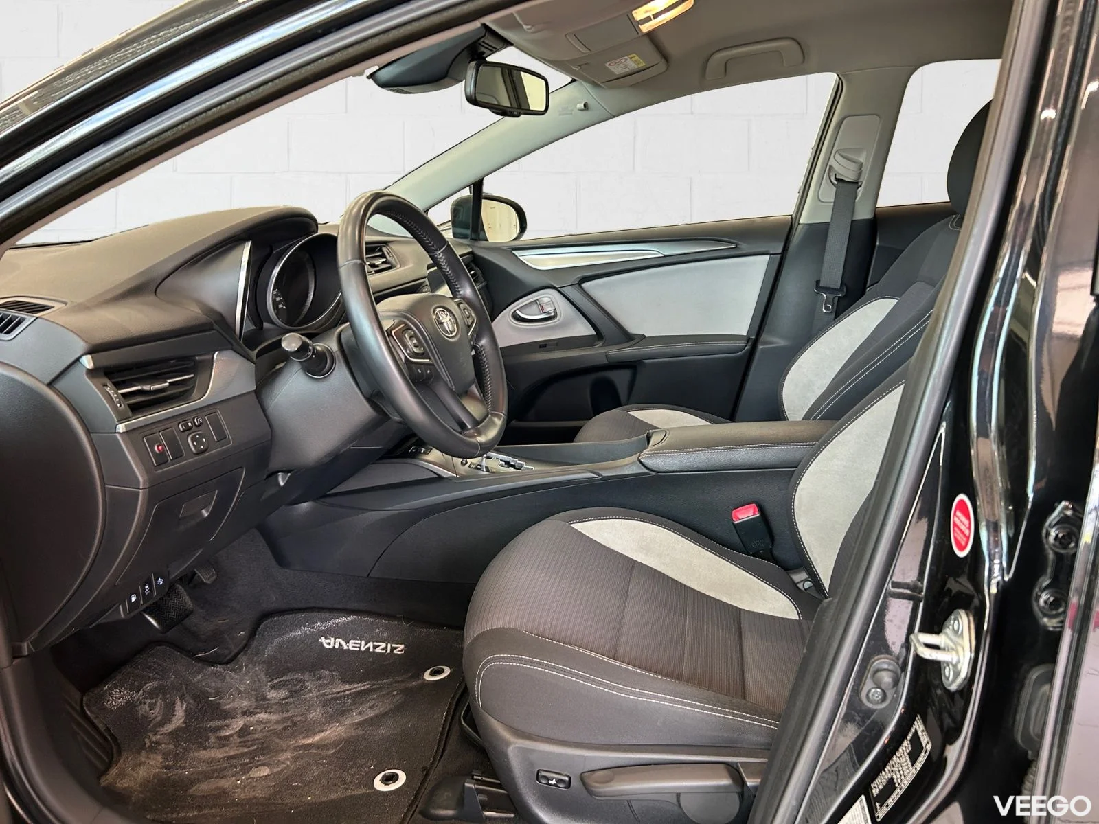 Toyota Avensis Active Plus 1.8 108kW