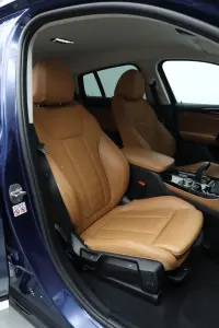 BMW X4 xDrive 20d 2 140kW thumbnail