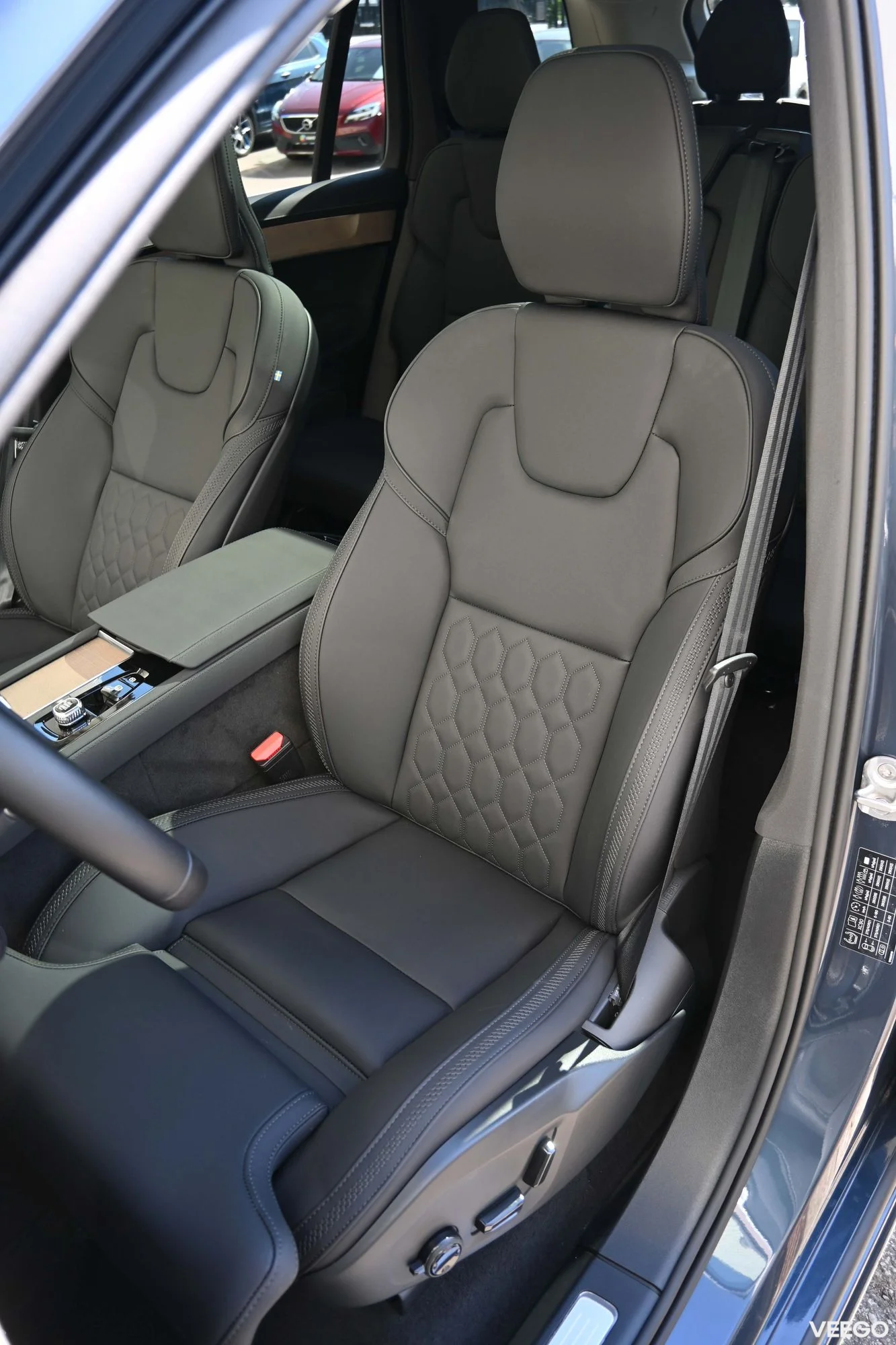 Volvo XC90 AWD H&K ULTIMATE BRIGHT INTELLI PRO MY26 2 335kW