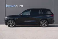 BMW X7 xDrive40d M Sportpakett 3 250kW thumbnail