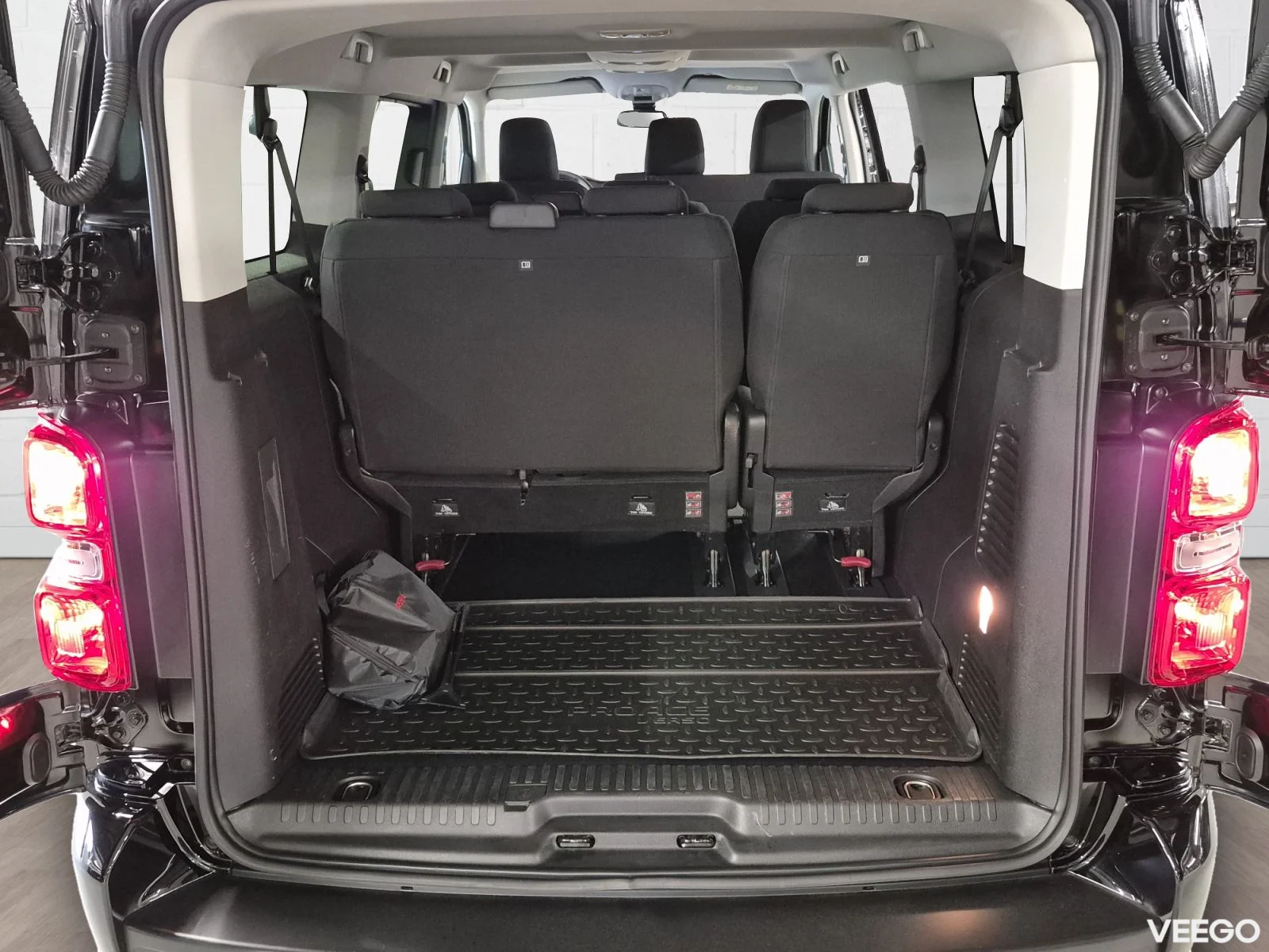 Toyota Proace Verso Long Shuttle 130kW