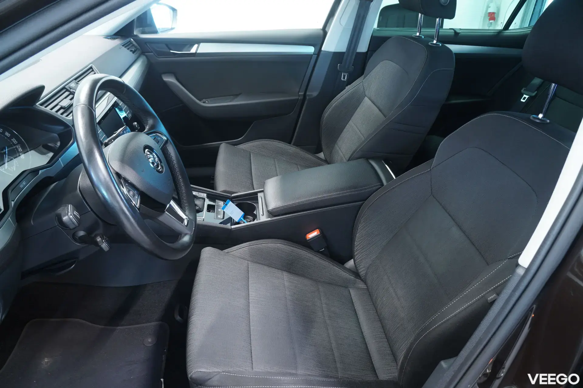 Skoda Superb Ambition Plus 1.8 132kW