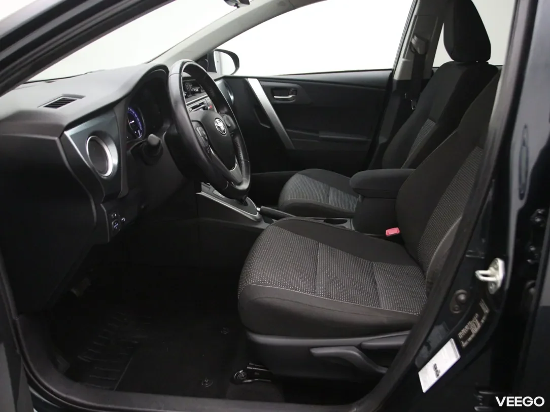 Toyota Auris 1.8 100kW