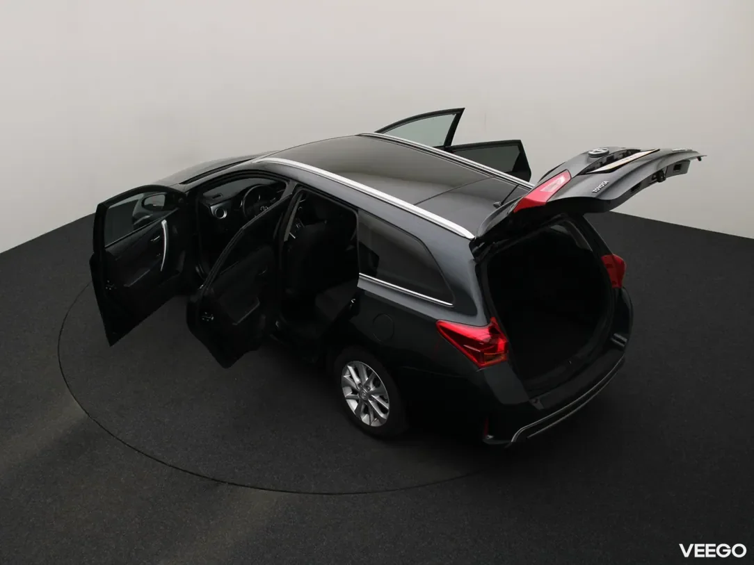 Toyota Auris 1.8 100kW