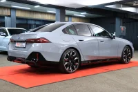 BMW 540 3.0 210kW thumbnail