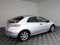 Honda Civic 1.8 104kW thumbnail