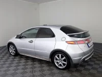 Honda Civic 1.8 104kW thumbnail