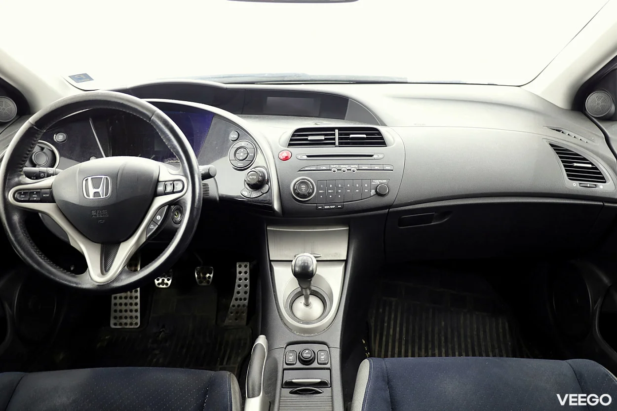 Honda Civic 1.8 104kW