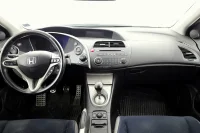 Honda Civic 1.8 104kW thumbnail