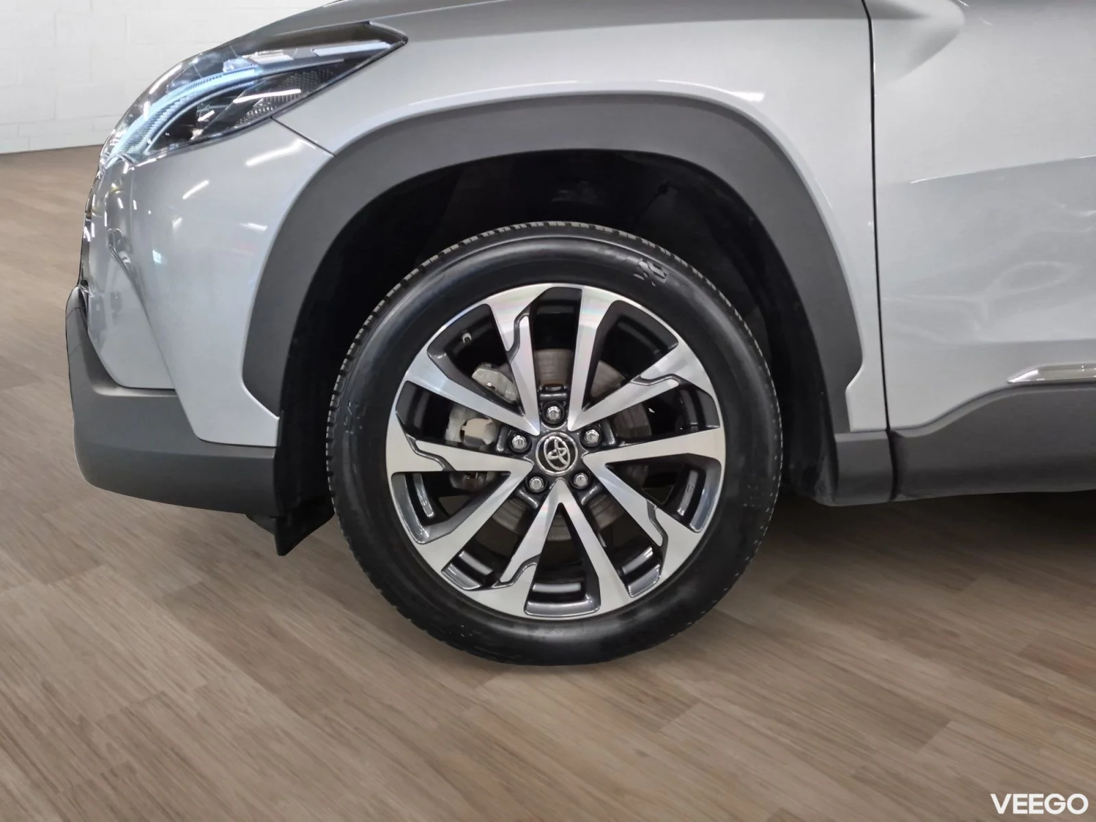Toyota Corolla Cross Luxury Limited 1.8 72kW