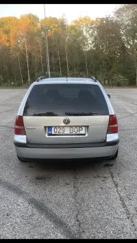Volkswagen Golf 1.9 74kW thumbnail
