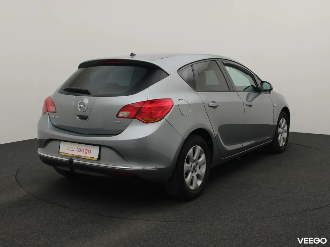 Opel Astra 1.6 81kW